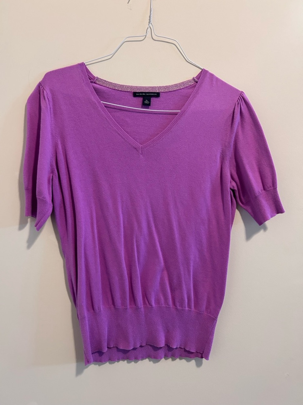Banana Republic Violet V-Neck Short Sleeve Top
